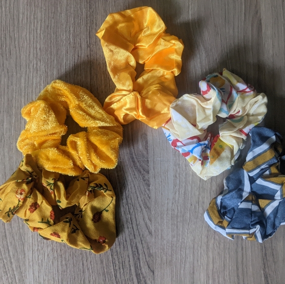 Golden mustard scrunchie set! - Picture 1 of 6